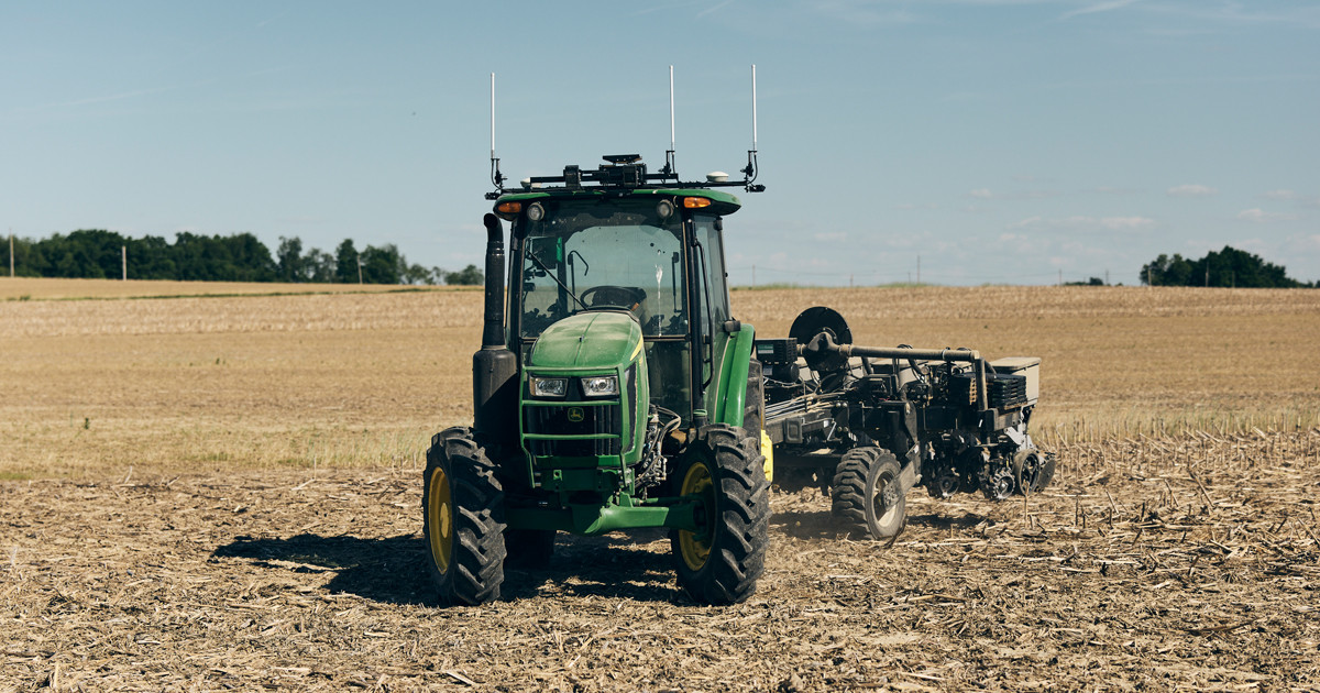 Sabanto autonomous row-crop farming technology in operation